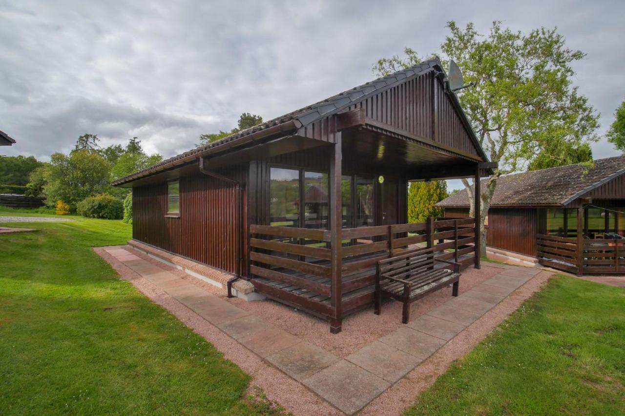 Glenview Chalet Park Inverness Exterior photo